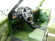 Mercedes benz E kasa w123 Norev 1:18