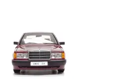 Mercedes benz w201 190 E Autoart Millennium 1:18 Ölçek