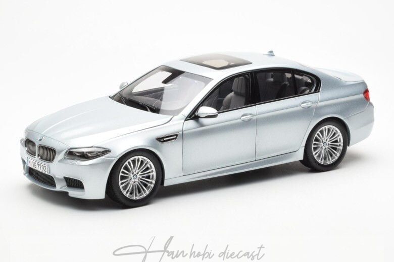 BMW M5 F10  Biturbo Limousine 2012 1:18 v8 ﻿ PARAGON
