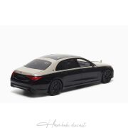 Mercedes Benz Maybach S class Night seri Mojave silver - Onyx Black  Almost real  1:18 Diecast