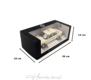 Mercedes Benz 200 Taxi  W123 1980 1:18 Diecast