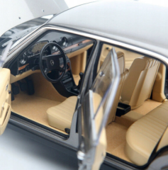 Mercedes Benz 200 W123 1982 Norev 1:18 Diecast