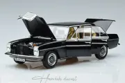 Mercedes Benz  200 Black W115 1968  Norev 1:18 Diecast