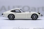 Toyota 2000 Gt 1967 White Autoart 1:18 Diecast