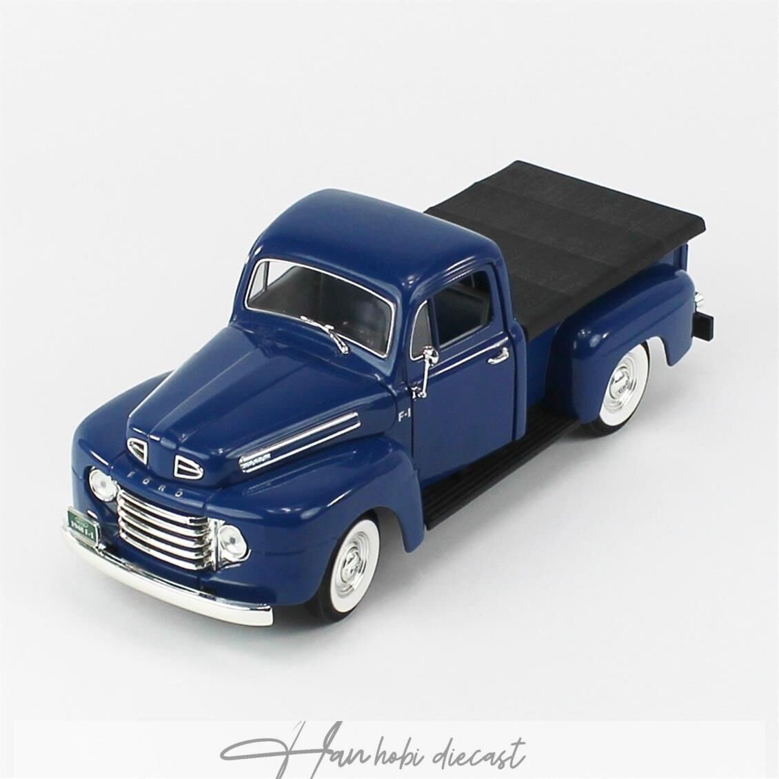 Ford F-1 Pickup 1948 Blue Road Signature 1:18