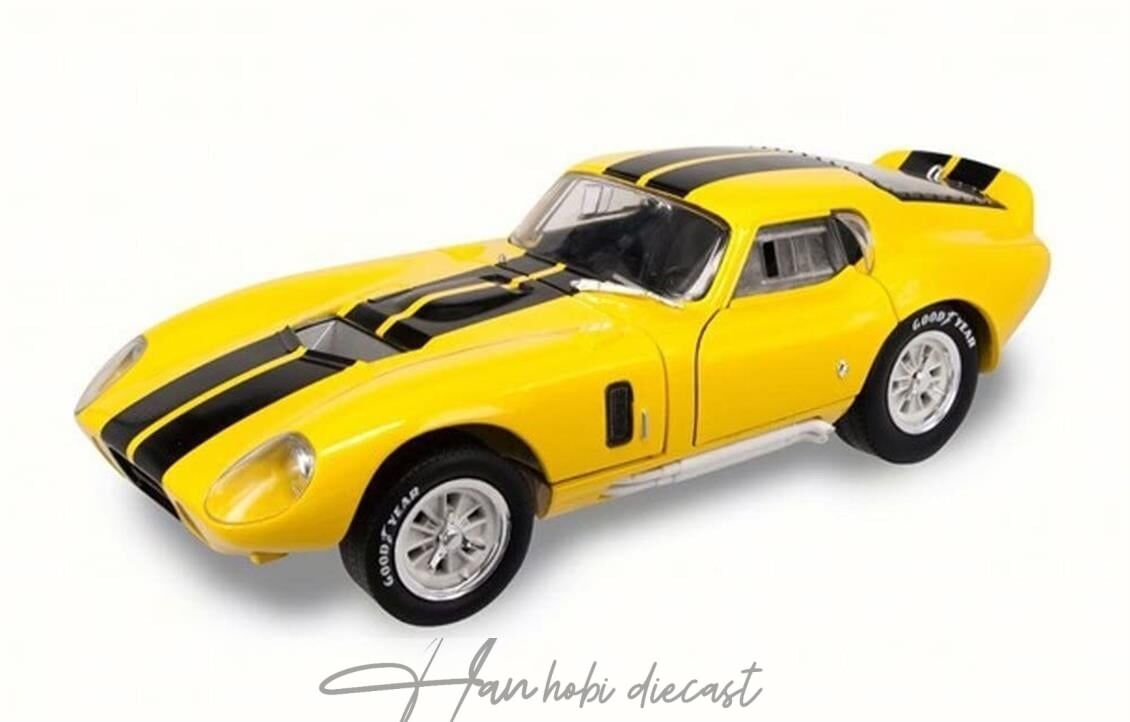 Shelby Cobra Daytone Coupe Yellow  Road Signature 1:18