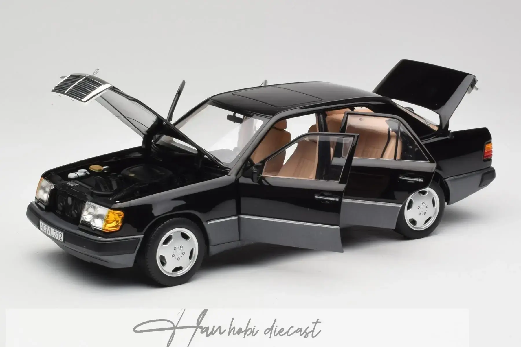 Mercedes Benz 500E W124 Black Norev 1:18 Diecast