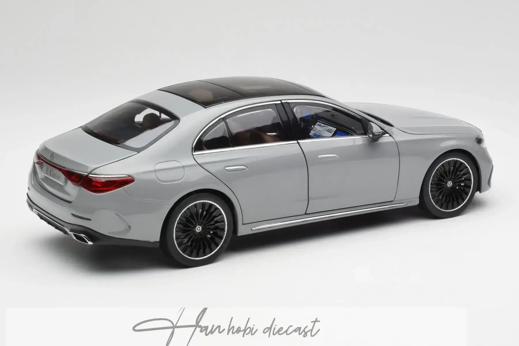 Mercedes Benz E Klasse W214 Alpine Grey  Norev 1:18 Diecast