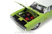 Dodge Charger R / T Hemmings Muscle Machine 1970 Autoworld 1:18 Diecast