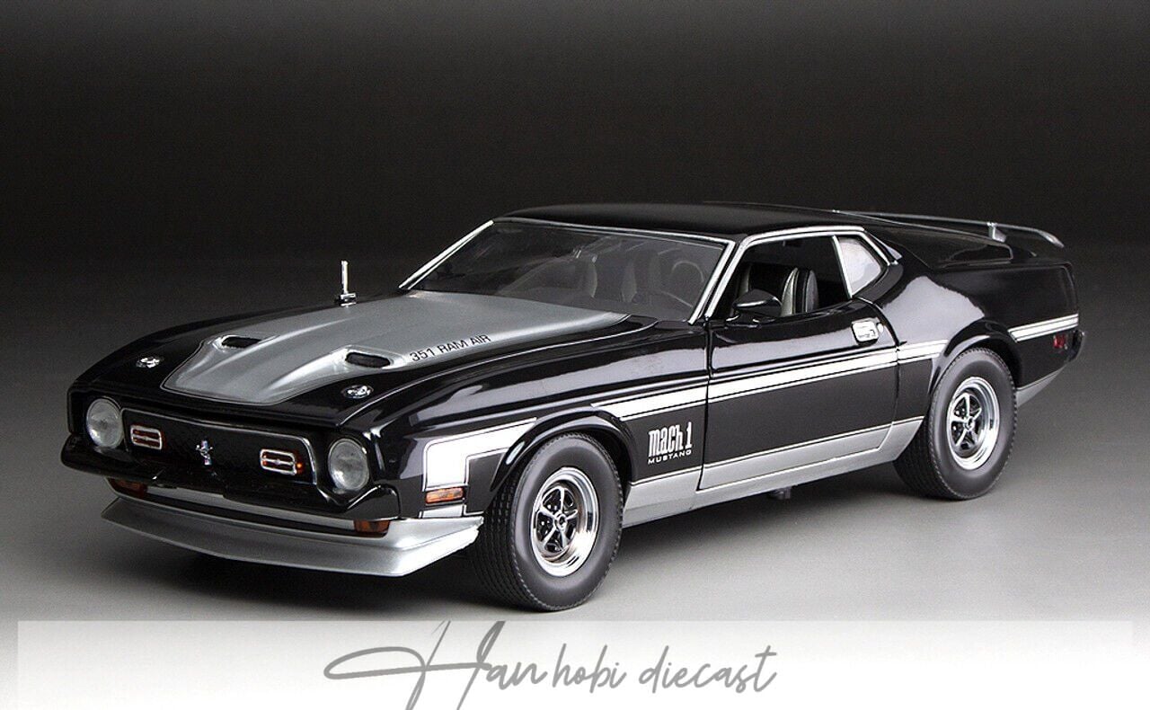 Ford Mustang Mach 1 Black 1971 Sunstar 1:18 Diecast