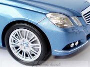 Mercedes Benz E Klasse W212 Elegance Minichamps 1:18 Diecast