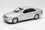 Mercedes Benz W211 Sılver 2002 Kyosho 1:18 Diecast