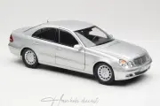 Mercedes Benz W211 Sılver 2002 Kyosho 1:18 Diecast