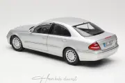 Mercedes Benz W211 Sılver 2002 Kyosho 1:18 Diecast