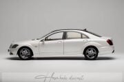 Mercedes Benz S600L Maybach W221 White Motorhelix 1:18