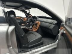 Mercedes Benz Sl500 Coupe Grey AUTOART  1:18 Diecast