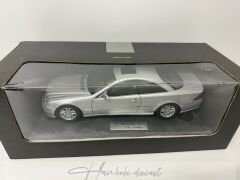 Mercedes Benz Sl500 Coupe Grey AUTOART  1:18 Diecast