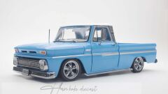 Chevrolet C-10 Styleside Pickup Lowrider - Blue  1965 Sunstar 1:18 Diecast