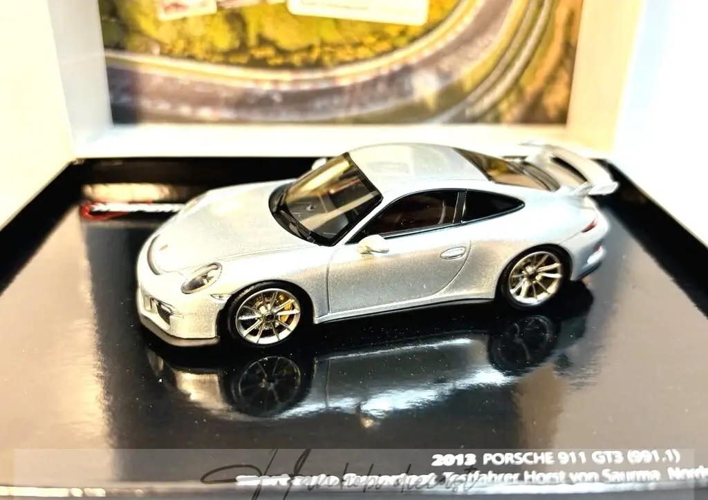 Porsche 911 (991) GT3 Sport Auto Silver Coupe 2012 Minichamps 1:43 Diecast
