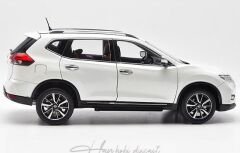 Nissan X-Trail White 2019  Paudi  1:18 Diecast