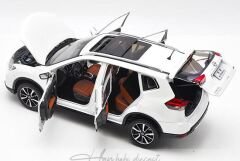 Nissan X-Trail White 2019  Paudi  1:18 Diecast