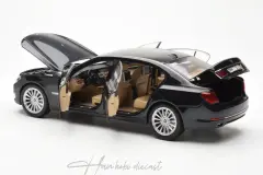 1/18 KYOSHO - BMW - 7-SERIES 750Li FACELIFT 2013