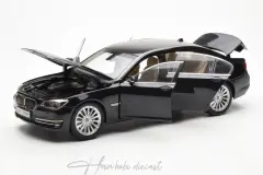 1/18 KYOSHO - BMW - 7-SERIES 750Li FACELIFT 2013