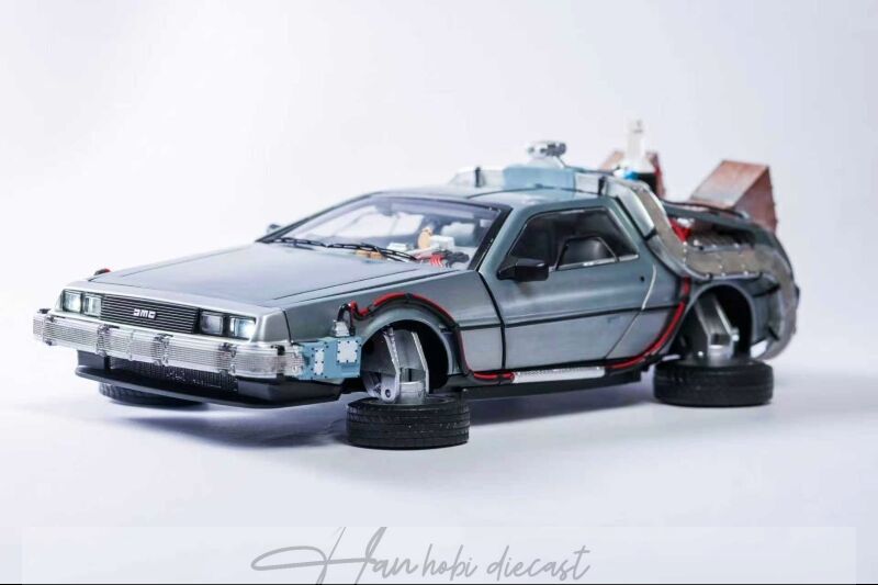 HOT WHEELS DELOREAN ULTRA-FINE SOUND & LIGHT