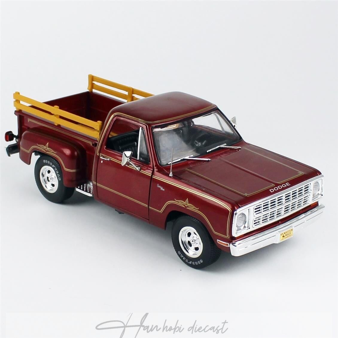 1979 Dodge D100 Stepside Warlock II AutoWorld  1/18 Ölçek Maron