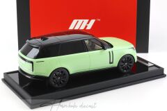 1:18 Motorhelix LCD Range Rover Autobiography 2023 green