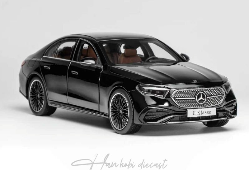 iScale Mercedes Benz E- Klasse E450 (W214) – Black
