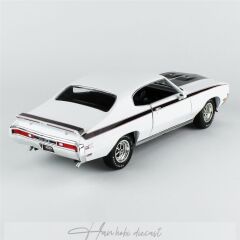 1970 Buick Hardtop GSX  AutoWorld 1/18 Ölçek White
