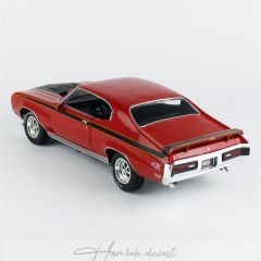 1972 Buick GSX AutoWorld 1:18 Ölçek Fire Red