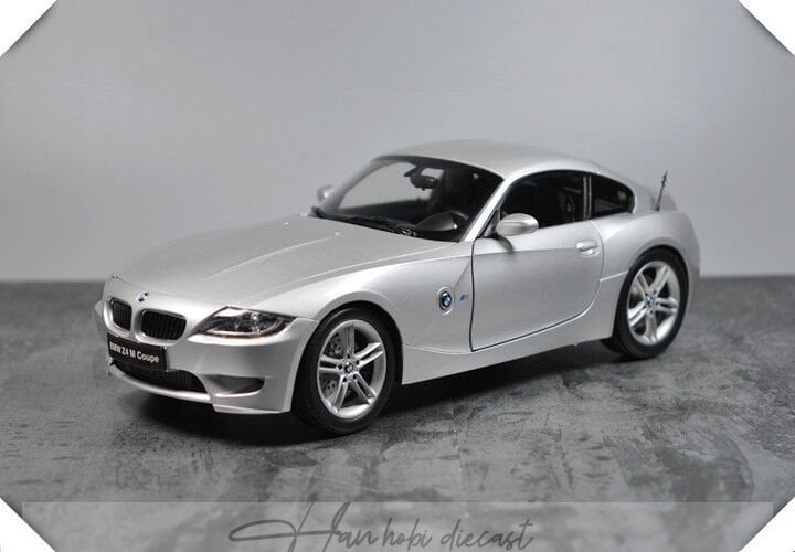 1/18 Kyosho BMW Z4 M Z4M Coupe (Silver) Diecast Car Model