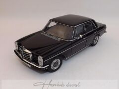 Mercedes Benz /8 220D Limousine 1:18 Autoart Millennium