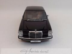 Mercedes Benz /8 220D Limousine 1:18 Autoart Millennium