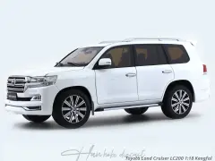 Toyota Land Cruiser LC200 white 1:18 Kengfai