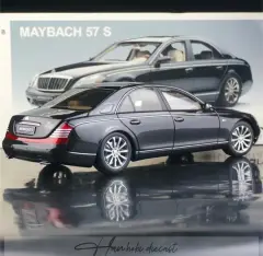 1/18 Autoart 2005 Maybach 57 S Black