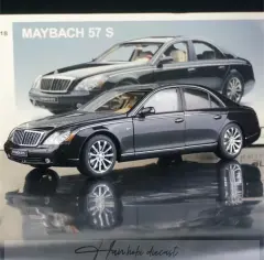 1/18 Autoart 2005 Maybach 57 S Black