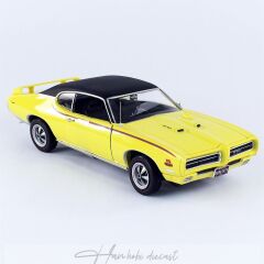 1969 Pontiac GTO Judge,AutoWorld  1/18 Ölçek Goldenrod Yellow