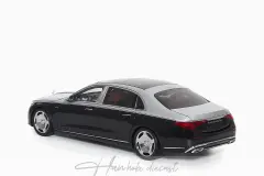 Mercedes-Maybach S-Class 2021 Black/Silver 1:18 Almost Real