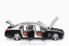 Mercedes-Maybach S-Class 2021 Black/Silver 1:18 Almost Real