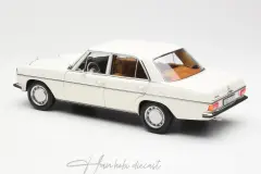Mercedes 200 W115 White 1968 Norev 1/18