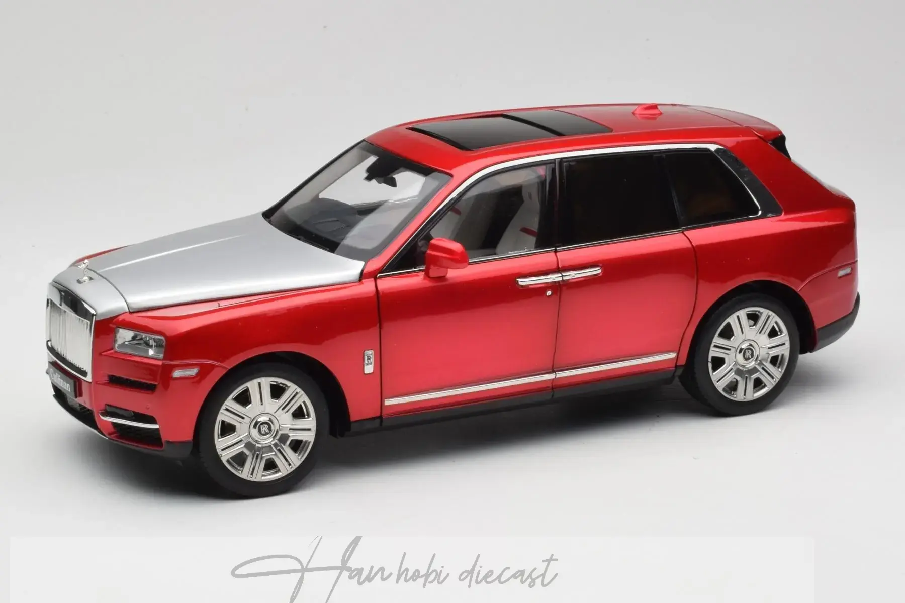 Rolls-Royce Cullinan Red Kengfai 1:18 Diecast