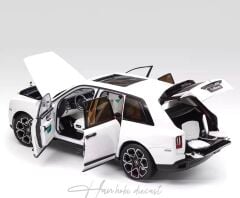 Rolls-Royce Cullinan Arctic White Keng fai 1:18 Diecast