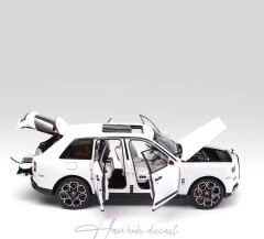 Rolls-Royce Cullinan Arctic White Keng fai 1:18 Diecast