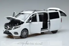Mercedes V Class V260L 2023 White Mercedes Dealer 1/18