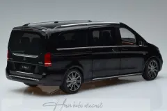 Mercedes V Class V260L 2023 Black Mercedes Dealer 1/18