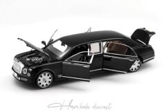 Bentley Mulsanne Grand Limousine Black 1/18 Almost Real