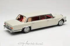 Mercedes 600 Pullman W100 Light Grey NZG 1/18